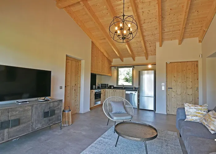 Villa La Myrte Di Lecci